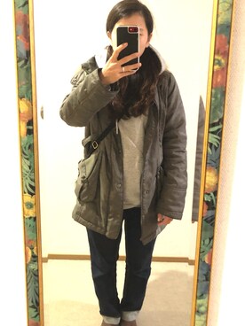 「Honeys（ハニーズ）のデニムテーパードパンツ（デニムパンツ）」を使った、わんちゃんさん（レディース・153cm）の冬コーディネート