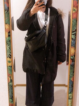 「リバーシブル」｜「アイテム（ミリタリージャケット）」を使った、わんちゃんさん（レディース・153cm）の冬コーディネート
