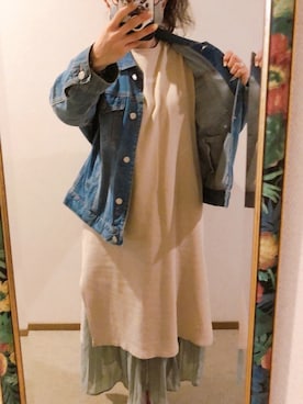 「Honeys（ハニーズ）のアイテム（デニムジャケット）」を使った、わんちゃんさん（レディース・153cm）の春コーディネート