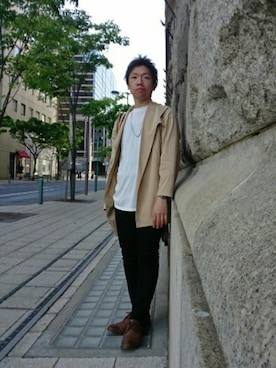 「clarks」｜「アイテム（トレンチコート）」を使った、MIZUMOTOYAさん（メンズ・167cm）の春コーディネート