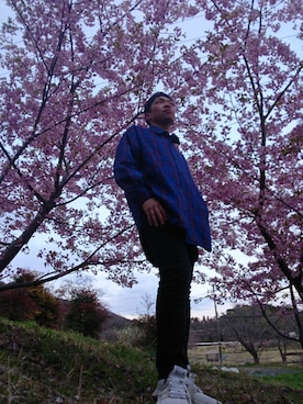 「SHIPS JET BLUE（シップスジェットブルー）のアイテム（デニムパンツ）」を使った、MIZUMOTOYAさん（メンズ・167cm）の春コーディネート