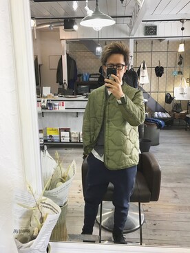 「スエット」｜「アイテム（ミリタリージャケット）」を使った、SHIROさん（メンズ・169cm）の冬コーディネート
