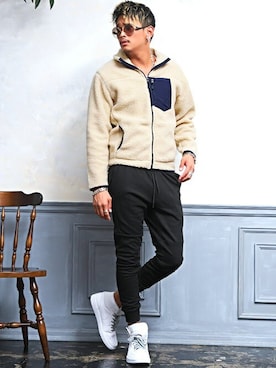 「ワッフルクルーネックＴ」｜「アイテム（パンツ）」を使った、LUX STYLE staffさん（メンズ・180cm）の秋コーディネート