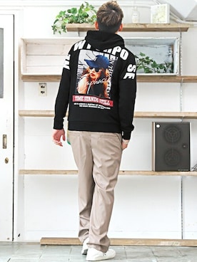 「LUXSTYLE（ラグスタイル）のアイテム（パンツ）」を使った、LUX STYLE staffさん（メンズ・180cm）の冬コーディネート