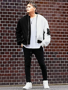 「クルーネックTシャツ」｜LUX STYLE staffさん（メンズ・180cm）の冬コーディネート