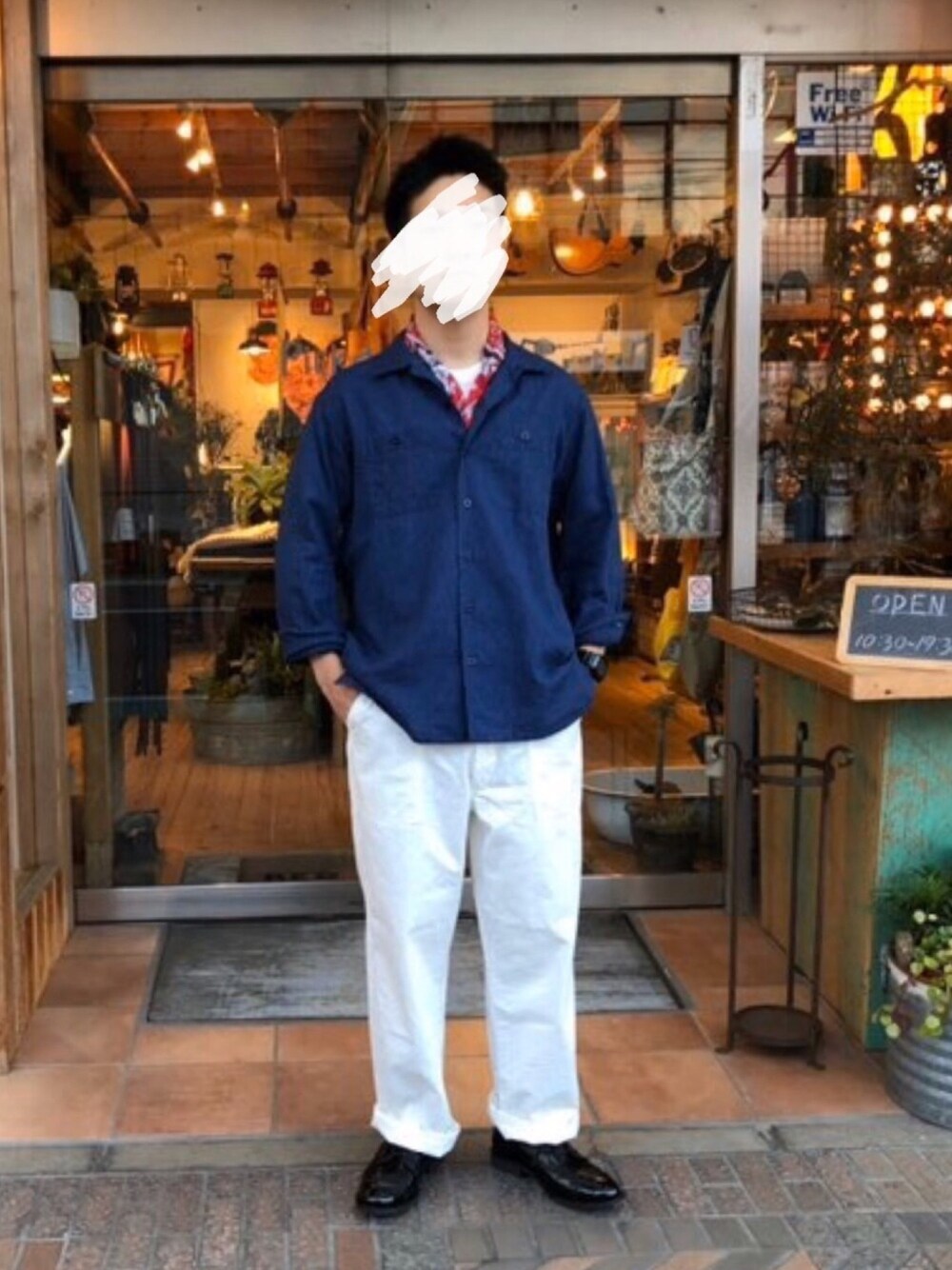 「2020ss、ENGINEERED GARMENTS、orslow、sanders、シンプルコーデ、春夏、ホワイトデニム」｜「Engineered Garmentsのアイテム（シャツ/ブラウス、ブルー系）」を使った、つしよさん（メンズ・170cm）の冬コーディネートの1枚目の写真