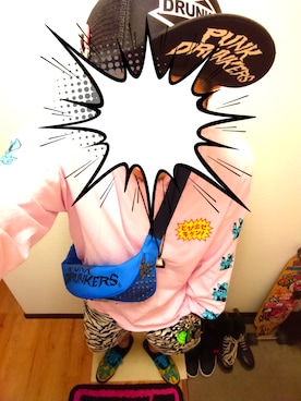 「MAGICAL MOSH MISFITS（マジカルモッシュミスフィッツ）のアイテム（財布/小物）」を使った、きのこ＠毒x毒x毒さん（メンズ・180cm）の春コーディネート
