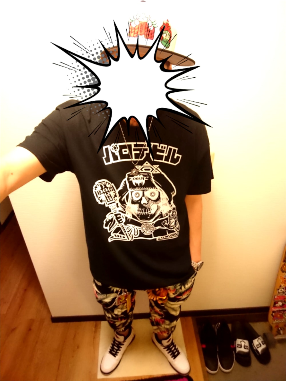 「うんこりん、ラーメンばあさん、ブラックゼウス、ビックリマン、パロデビル、ロリクレ、ジョガーパンツ、NIKE、ストリート」｜「ウンコリンのじじいvsばばあ（キャップ、ホワイト系）」を使った、きのこ＠毒x毒x毒さん（メンズ・180cm）の夏コーディネートの1枚目の写真