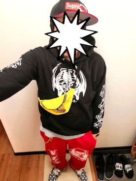 「ビックリマン」｜きのこ＠毒x毒x毒さん（メンズ・180cm）の冬コーディネート