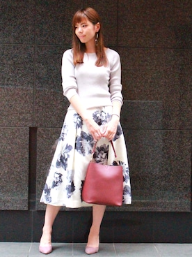 「アイテム（トートバッグ、レッド系）」を使った、megumi ogawaさん（レディース・165cm）の秋コーディネート