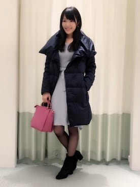 「アイテム（ダウンジャケット/コート、ブルー系）」を使った、megumi ogawaさん（レディース・165cm）の秋コーディネート