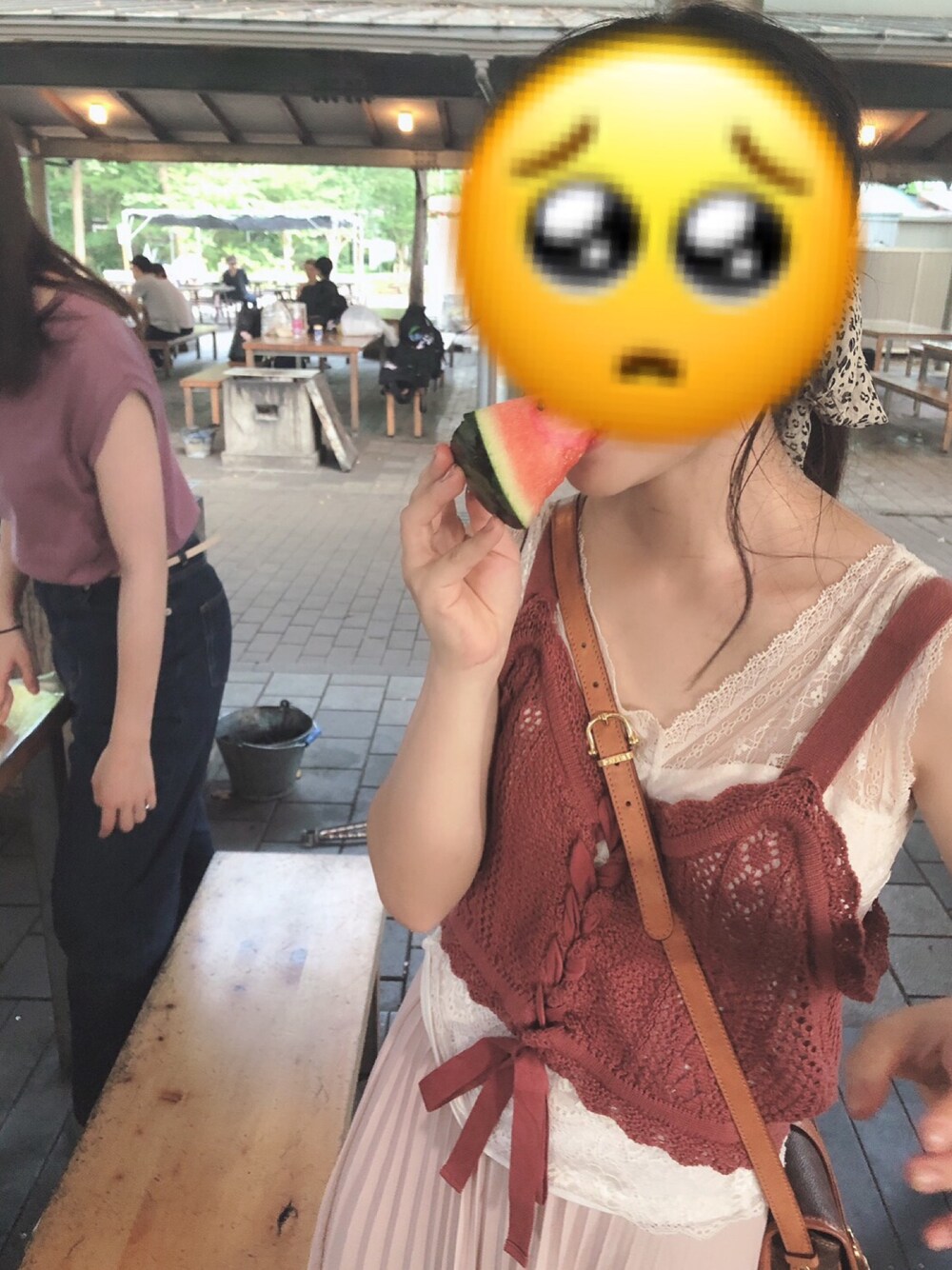 「スイカ、GRL、夏コーデ、BBQ、低身長、低身長コーデ」｜「no brandのアイテム（スカート、ベージュ系）」を使った、sakiさん（レディース・147cm）の秋コーディネートの1枚目の写真