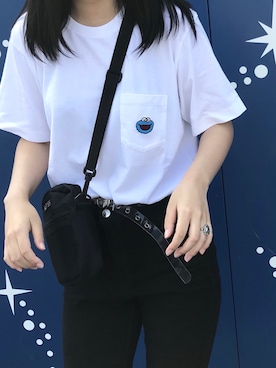 「UNIQLO（ユニクロ）のアイテム（Tシャツ/カットソー、ホワイト系）」を使った、Araleさん（レディース・165cm）の秋コーディネート