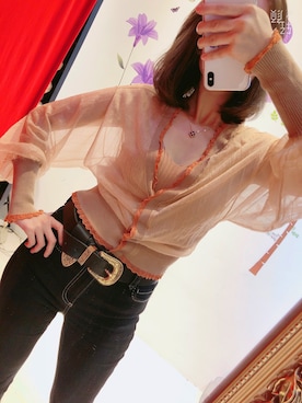 「アイテム（アンサンブル、ゴールド系）」を使った、マギー lAIさん（レディース・161cm）の秋コーディネート