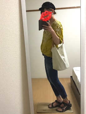 「Ungrid（アングリッド）のインディゴフレイドヘムストスリ（デニムパンツ）」を使った、えもさん（レディース・165cm）の春コーディネート