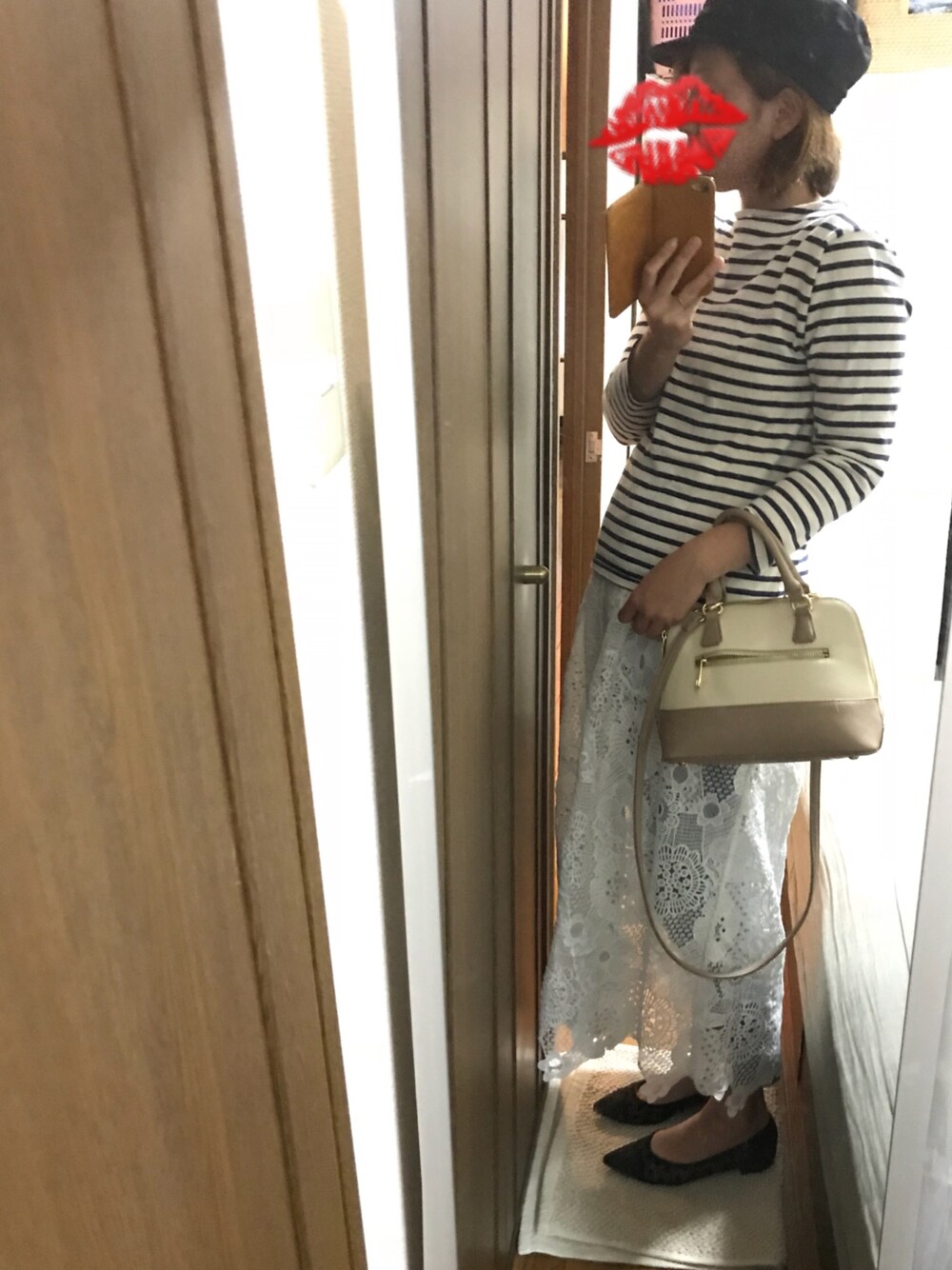 「カジュアル、大人カジュアル、spring、レーススカート、レース、ボーダー、春コーデ、ootd、converse、セントジェームス」｜「SAINT JAMESの【SAINT JAMES/セントジェームス】 ウェッソンボーダー#（Tシャツ/カットソー、ブルー系）」を使った、えもさん（レディース・165cm）の春コーディネートの1枚目の写真