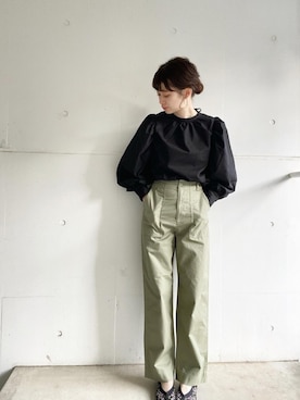 「ELENCARE DUE（エレンカーレデュエ）の・ELENCARE DUE ボリュームスリーブブラウス＊（シャツ/ブラウス、ブラック系）」を使った、koyamaaaaaさん（レディース・162cm）の春コーディネート