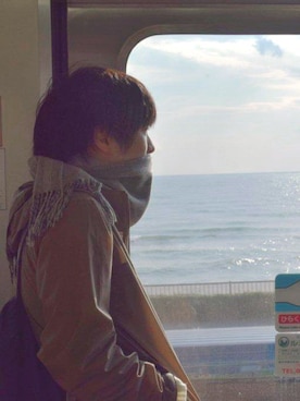 「海」｜「アイテム（マウンテンパーカー）」を使った、tomatonattouさん（メンズ・170cm）の春コーディネート