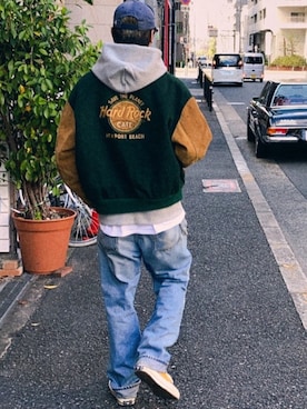 「Levi's」｜「アイテム（スタジャン）」を使った、takutakuさん（メンズ・175cm）の冬コーディネート