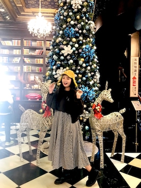 「oversize」｜「アイテム（ジャンパースカート）」を使った、林燁さん（レディース・168cm）の冬コーディネート