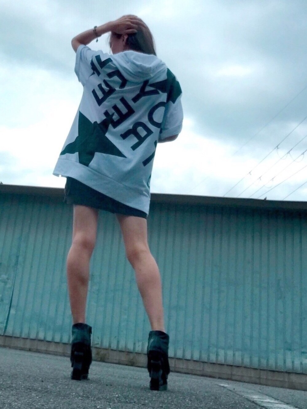 2クロスボールブレスレットを使った人気ファッション