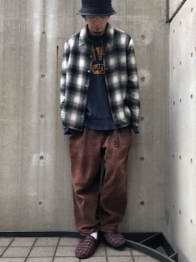 「スリッパ」｜「アイテム（スリッポン）」を使った、鬼澤駿天【boucle】さん（メンズ・172cm）の秋コーディネート