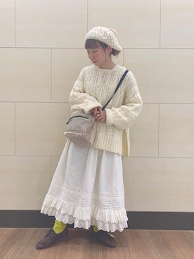 「オールホワイト」｜「アイテム（ハンチング/ベレー帽）」を使った、kaniさん（レディース・155cm）の秋コーディネート