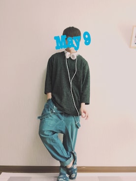 「GU（ジーユー）のアイテム（Tシャツ/カットソー、ブラック系）」を使った、kidsさん（メンズ・169cm）の春コーディネート