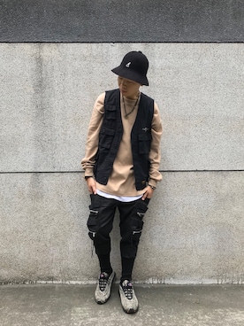 「repos（ルポ）のアイテム（パンツ）」を使った、黃世昆さん（メンズ・168cm）の春コーディネート