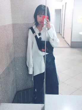 「タックイン」｜「アイテム（メッセンジャーバッグ）」を使った、ちょさん（レディース・165cm）の秋コーディネート
