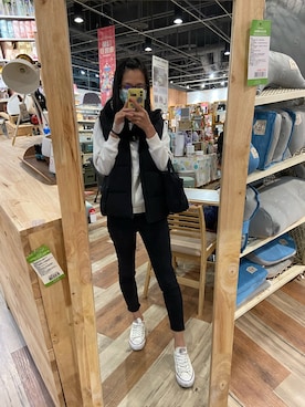 「アイテム（スーツベスト、ブラック系）」を使った、F.Lさん（レディース・163cm）の冬コーディネート