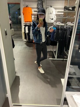 F.Lさんのコーディネート