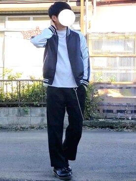 「モノトーン」｜「アイテム（スカジャン）」を使った、Kaiさん（メンズ・173cm）の秋コーディネート