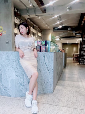 Liz Chenさんのコーディネート