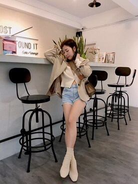 Liz Chenさんのコーディネート