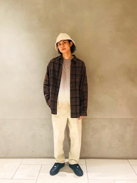 「Steven Alan（スティーブンアラン）のアイテム（チノパンツ）」を使った、赤羅（akara）さん（メンズ・170cm）の夏コーディネート