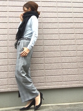 「AZUL by moussy（アズールバイマウジー）のウォッシャブルソフトタッチV/N長袖PO（ニット/セーター）」を使った、みちるさん（レディース・165cm）の秋コーディネート