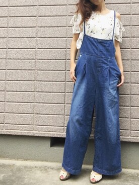 「AMERICAN HOLIC（アメリカンホリック）のエプロンサロペット（サロペット/オーバーオール）」を使った、みちるさん（レディース・165cm）の春コーディネート