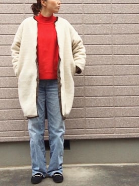 「UNIQLO（ユニクロ）のハイライズワイドストレートジーンズ（デニムパンツ）」を使った、みちるさん（レディース・165cm）の冬コーディネート