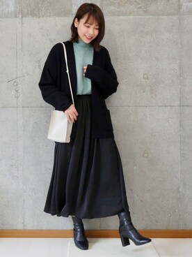 カーディガン ボレロを使った 黒スカート の人気ファッションコーディネート Wear