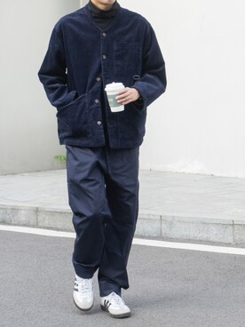 「日系极简」｜「アイテム（ノーカラージャケット）」を使った、陈百万さん（メンズ・174cm）の秋コーディネート