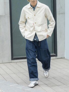 「通勤穿搭」｜「アイテム（デニムジャケット）」を使った、陈百万さん（メンズ・173cm）の秋コーディネート
