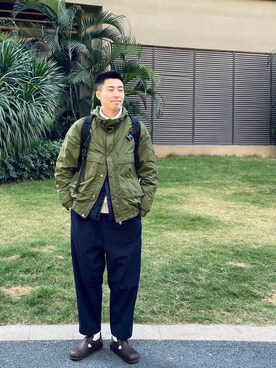 「通勤穿搭」｜「アイテム（トレンチコート）」を使った、陈百万さん（メンズ・173cm）の冬コーディネート