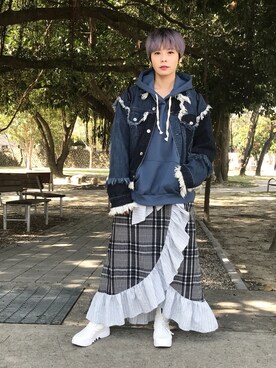 「G.V.G.V.（ジーヴィージーヴィー）のアイテム（デニムジャケット）」を使った、Joycechangさん（レディース・163cm）の冬コーディネート