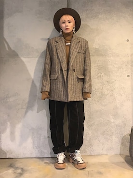 「BROWN」｜「アイテム（アクセサリー）」を使った、Joycechangさん（レディース・163cm）の冬コーディネート
