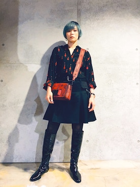 「YSL（ワイエスエル）のアイテム（トップス）」を使った、Joycechangさん（レディース・163cm）の秋コーディネート