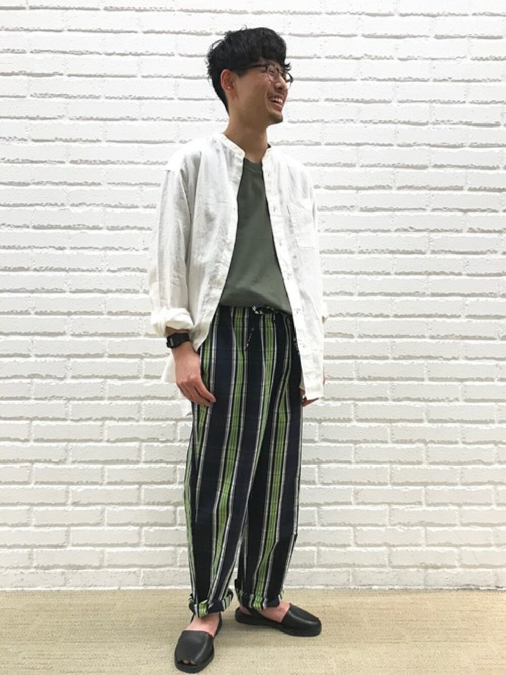 「#春コーデ、#bshop、#GYMPHLEX、#HANDVEARK」｜「handvaerkの【handvaerk】クルーネック半袖ポケットTシャツ MEN（Tシャツ/カットソー、グリーン系）」を使った、KURONO MASAOMIさん（メンズ・165cm）の春コーディネートの1枚目の写真