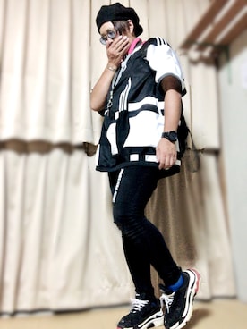 「BALENCIAGA」｜「アイテム（キャスケット）」を使った、ダニコロさん（メンズ・183cm）の夏コーディネート