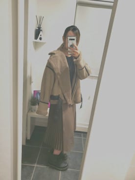 「JUNOAH（ジュノア）のアイテム（ムートンコート）」を使った、sykさん（レディース・156cm）の秋コーディネート