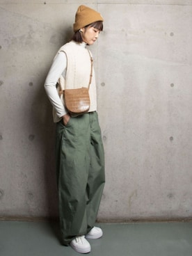 「アイテム（スリッポン）」を使った、me+emselectさん（レディース・166cm）の冬コーディネート